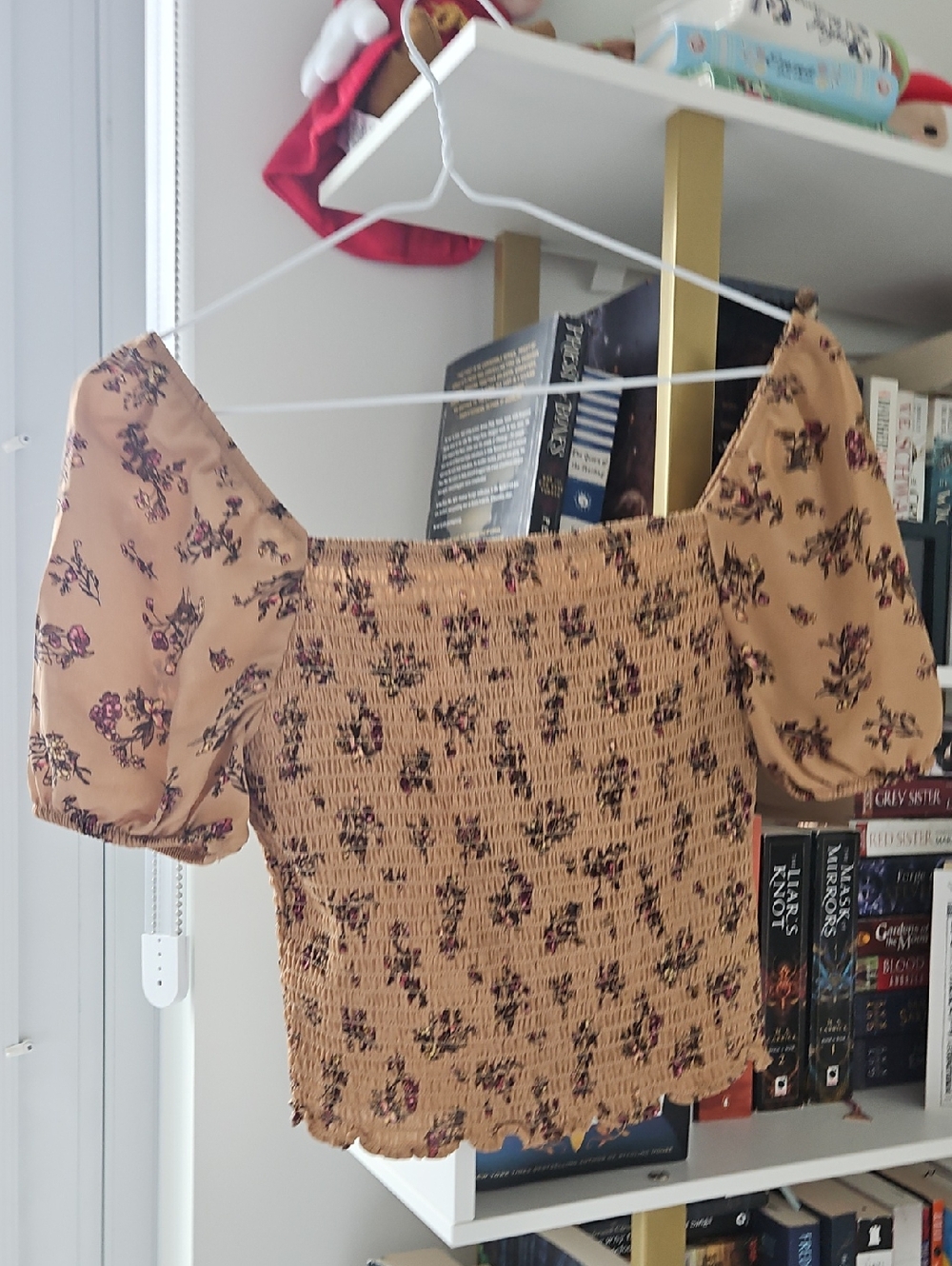 Cleo Floral Smocked Puff Sleeve Crop Top